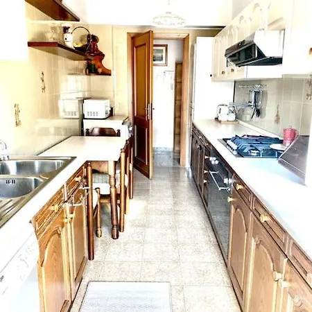 Apartment Golden Valley House 4-8 Pax - Box Auto Metro B1 Conca D'oro Treno Val D'ala Rom