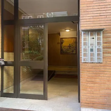 Golden Valley House 4-8 Pax - Box Auto Metro B1 Conca D'oro Treno Val D'ala 아파트