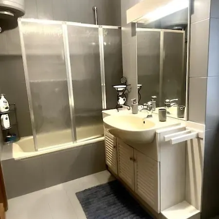 Golden Valley House 4-8 Pax - Box Auto Metro B1 Conca D'oro Treno Val D'ala Apartment *