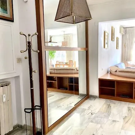 Golden Valley House 4-8 Pax - Box Auto Metro B1 Conca D'oro Treno Val D'ala Apartment